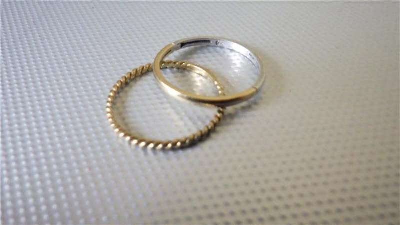 Awesome 9 ct Gold Stack Rings