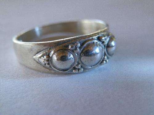 Vintage sterling silver ring