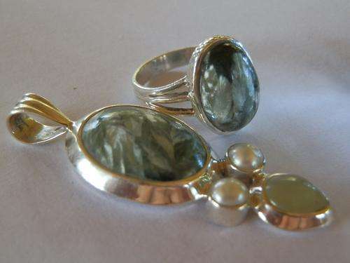 Sterling silver ring and pendant with green seraphinite