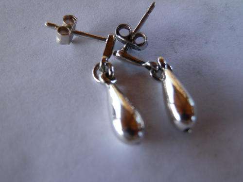 Sterling silver earrings - shipping R40 insured