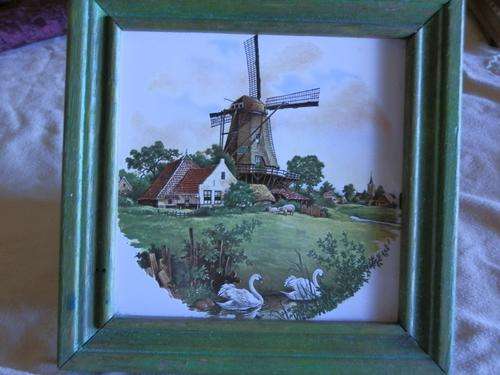Vintage art Delft porcelain framed tile - shipping R40 insured
