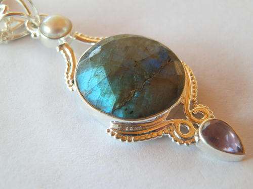 New solid sterling silver labradorite pendant and chain - thirty (30) days to pay