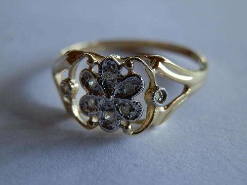 New 9 ct gold diamond ring - thirty (30) days to pay