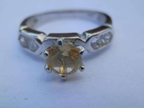 Sterling silver (3.1 g) citrine ring - thirty (30) days to pay
