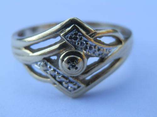 9ct Gold diamond ring - thirty (30) days to pay