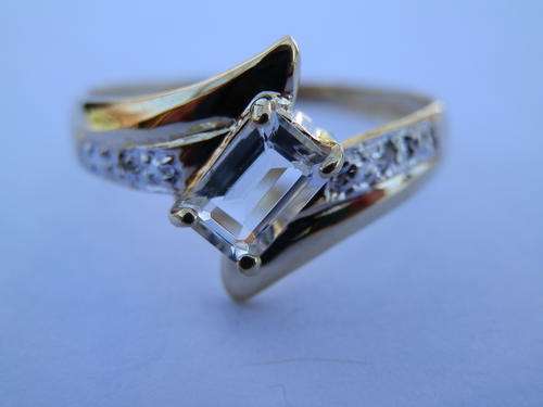 New 9 ct gold aquamarine and diamond ring - thirty (30) days to pay