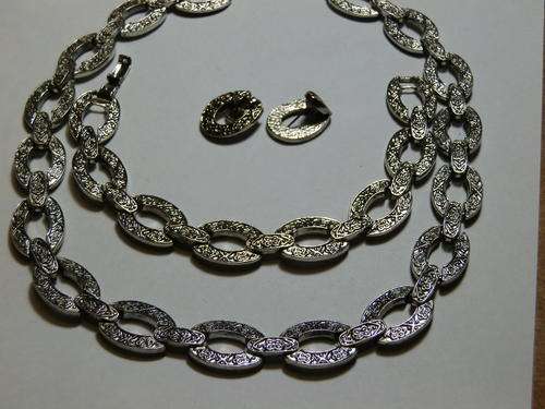 Silver jewellry set - thirty (30) days to pay