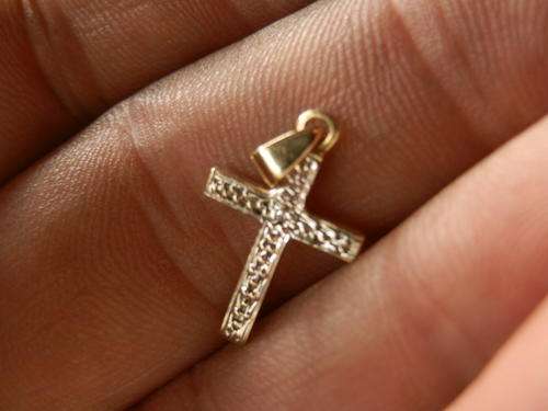 9 ct Gold diamond pendant - thirty (30) days to pay
