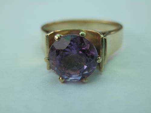 9 ct Gold amethyst ring - thirty (30) days to pay