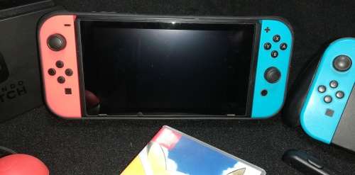 Nintendo Switch v2 32GB, with 2x Joy-Con 3D Cntroller, Pokemon Let`s Go + Pokeball Monster Ball
