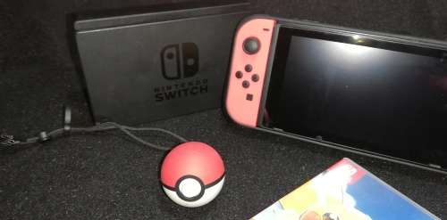 Nintendo Switch v2 32GB, with 2x Joy-Con 3D Cntroller, Pokemon Let`s Go + Pokeball Monster Ball