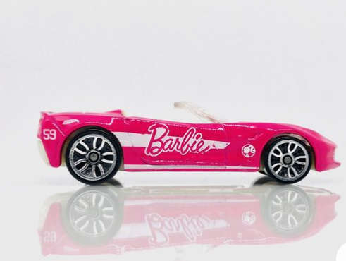 Hot Wheels `14 Corvette Stingray Barbie