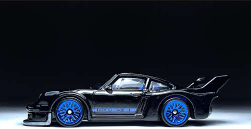 Hot Wheels Porsche 934.5 - 2017 Model
