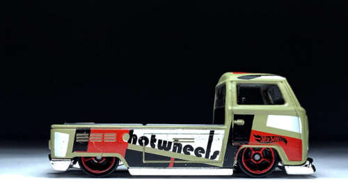 Hot Wheels Volkswagen T2 Pickup - 2017 Model