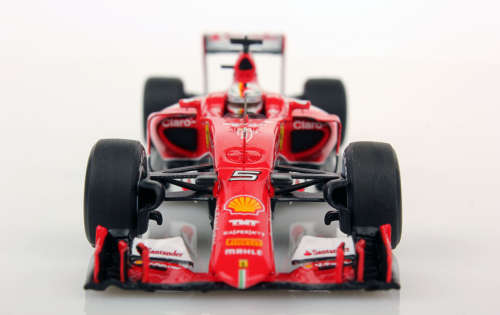 Formula One 2015 F1 Ferrari SF15T Racing Signed By Kimi Raikkonen and Sebastian Vettel Bburago 1:43