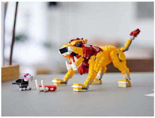 LEGO 31112 Creator 3 in1 Wild Lion (Discontinued by Manufacturer 2021)