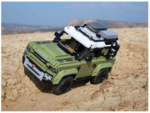 LEGO 42110 Technic Land Rover Defender 4x4 Set (Discontinued by Manufacturer)