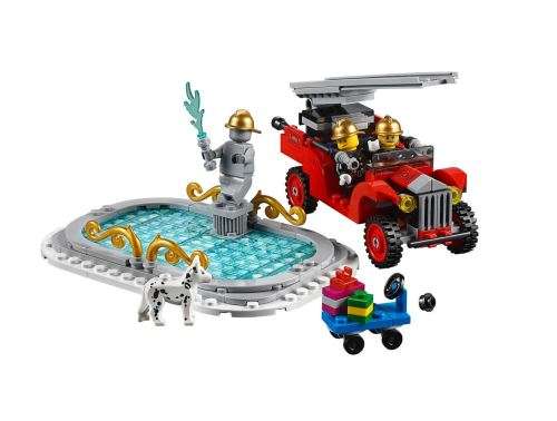 LEGO 10263 Creator Expert Winter Village Fire Station(Discontinued by Manufacturer 2018)Hard-to-find