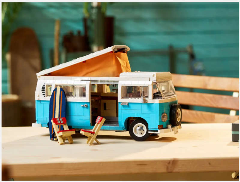 LEGO 10279 Volkswagen T2 Camper Van (Discontinued by Manufacturer 2021)