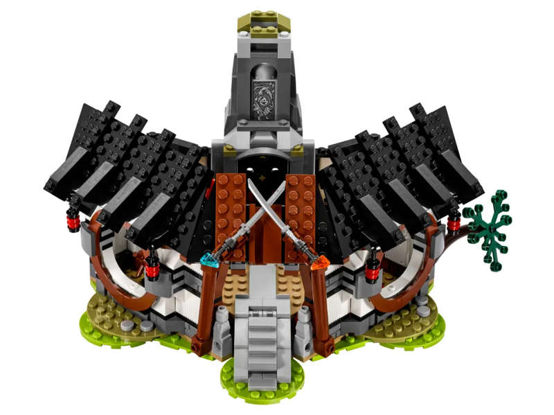 LEGO 70627 NINJAGO Dragon`s Forge (Discontinued by Manufacturer 2017) Very Rare