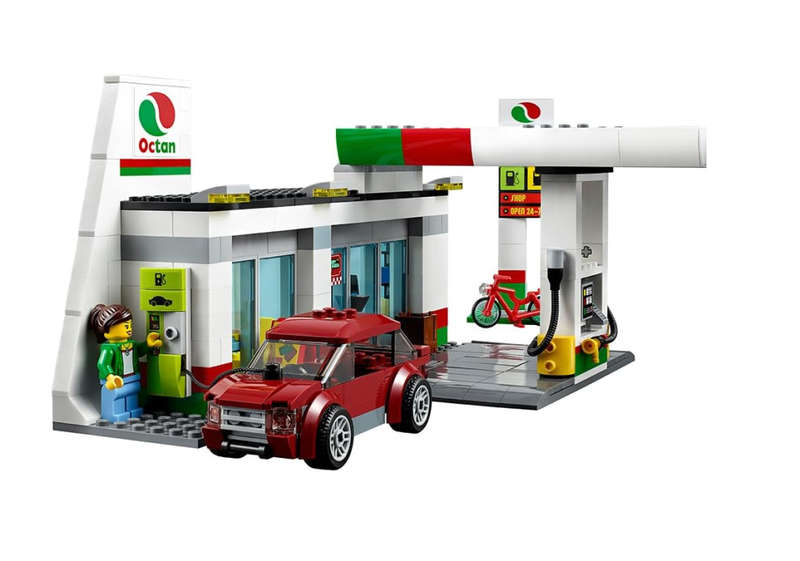 LEGO 60132 City Town Service Station (Discontinued by Manufacturer 2016) Hard-to-find