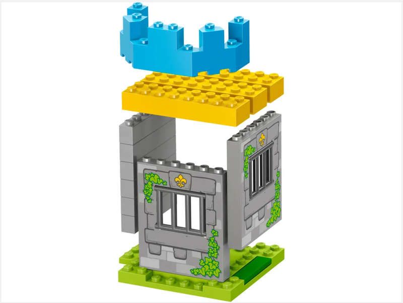 LEGO 10676 Knights Castle (Discontinued by Manufacturer 2014) Hard-to-find