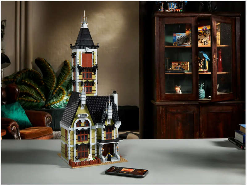 LEGO 10273 Haunted House (Discontinued by Manufacturer 2020)
