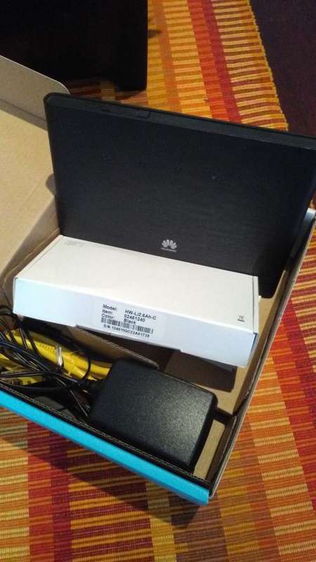 Huawei B315 Router (Boxed - Incl. Battery, Antennas, LAN and Power Supply)