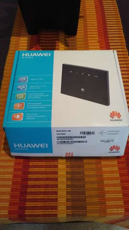 Huawei B315 Router (Boxed - Incl. Battery, Antennas, LAN and Power Supply)