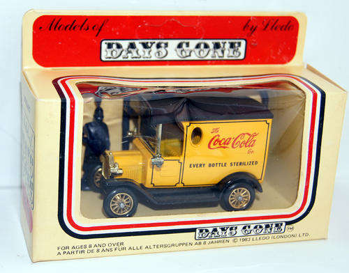 COCA COLA COKE LLEDO DIECAST COLLECTIBLE TRUCK - NEW IN BOX - 1980's