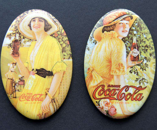 PAIR COCA-COLA COKE PURSE SIZE COLLECTIBLE MIRRORS - FROM THE 80's