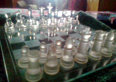 ORNAMENTAL GLASS CHESS SET