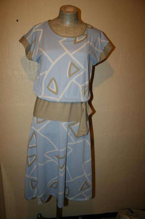 Vintage Baby Blue Geometric Pattern Dress Top - Size: 10 (20% OFF SALE Was R50 Now R40)