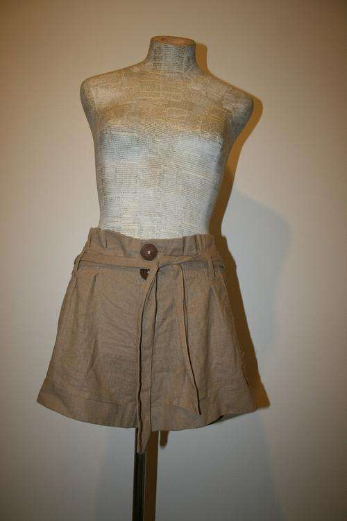 Oatmeal Linen Paper Bag Waist Shorts - Size: 8/32