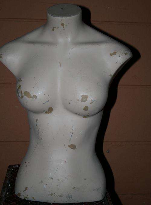 female half body mannequin with stand (WAS R250 NOW R200)
