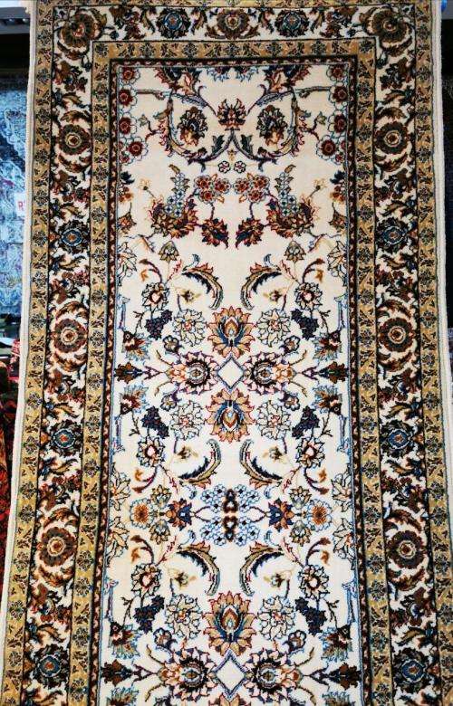 NEW PERSIAN NAEEN CARPET FOR SALE