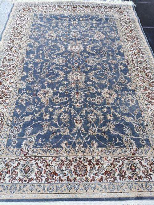 LOCK DOWN BARGAIN SALE - PERSIAN NAEEN DESIGN CARPET