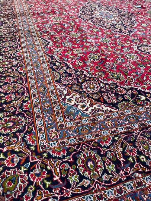 MASSIVE CLEARANCE SALE - PREMIUM QUALITY PERSIAN KASHAN CARPET