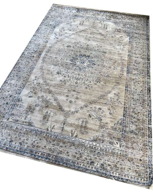 MASSIVE STORE CLEARANCE SALE - PERSIAN NAEEN RUG