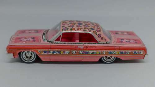 Chevrolet Caprice and Chevrolet Impala lowriders 1:64 scale