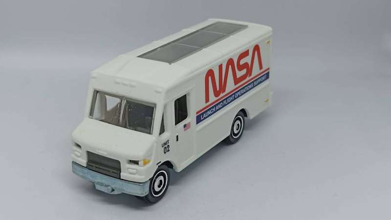 NASA 1:64 scale diecast vehicles x6