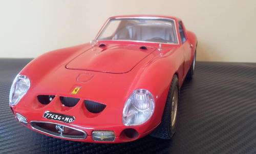 Bburago 1:18 1962 Ferrari 250 GTO Die Cast Scale Model