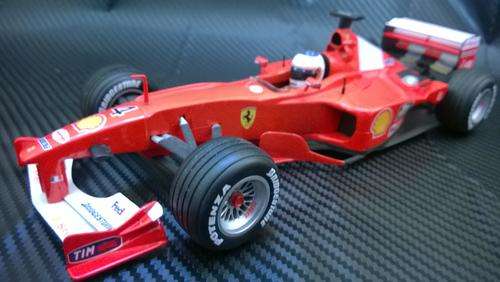 Hot Wheels 1:18 Ferrari F2002 F1 Michael Schumacher Die Cast Scale Model car