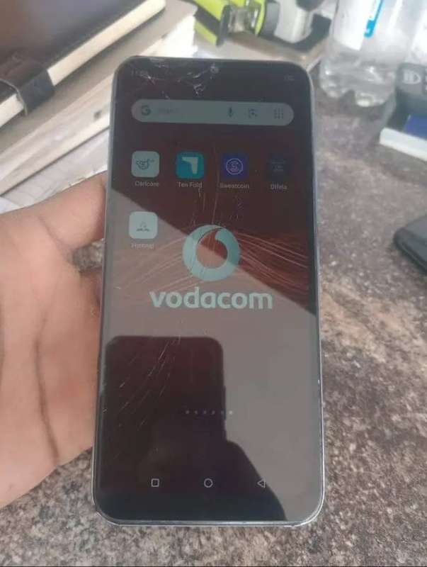 SMARTPHONE ITEL VISION 1PRO VERSION, TRIPLE AI CAMERA WITH FINGERPRINT PRISTINE CONDITION