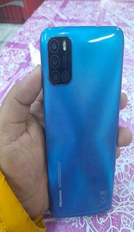 Hisense Infinity E50, 64/4G, ULED Display, Fingerprint, Camera