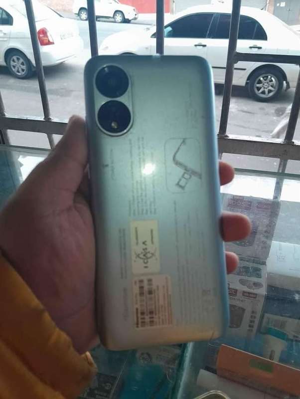 SMARTPHONE HISENSE E32 PRO MODEL|| 6.5` INFINITY U DISPLAY,TRIPLE CAMERA BEAUTIFUL, BARGAIN