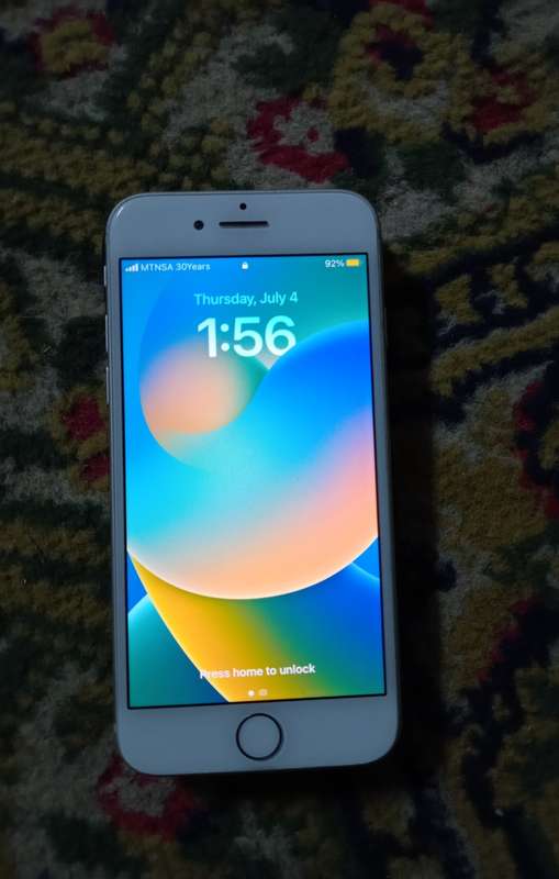 IPHONE 8, 64G WHITE,IN GOOD CONDITION, BARGAIN OF THE MONTH