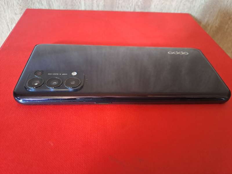SMARTPHONE OPPO RENO 5 5G, 128G/8+4G,65W FAST CHARGING, IN-DISPLAY FINGERPRINT, QUADRUPLE 64MP CAMER