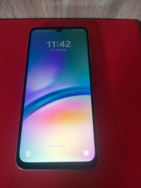 SAMSUNG GALAXY A05S IN PRISTINE CONDITION WITH FINGERPRINT TRIPLE 50MP CAMERA