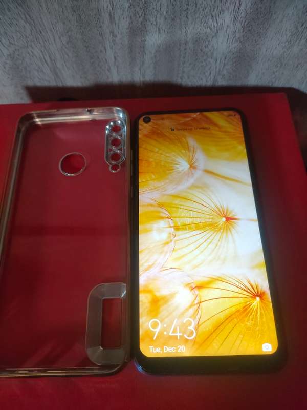 SMARTPHONE HUAWEI Y7P, TRIPLE 48MP AI CAMERA, FINGERPRINT PRISTINE CONDITION BARGAIN
